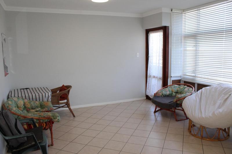 2 Bedroom Property for Sale in Oostersee Western Cape
